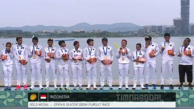 Tim Dragon Boat Indonesia meraih medali emas. [Instagram]
